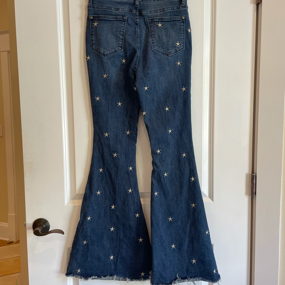 Judy Blue Star-Embellished Blue Flare Jeans - Picture 7 of 7